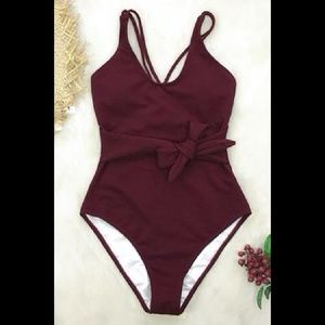 NWT Cupshe one-piece bathing suit